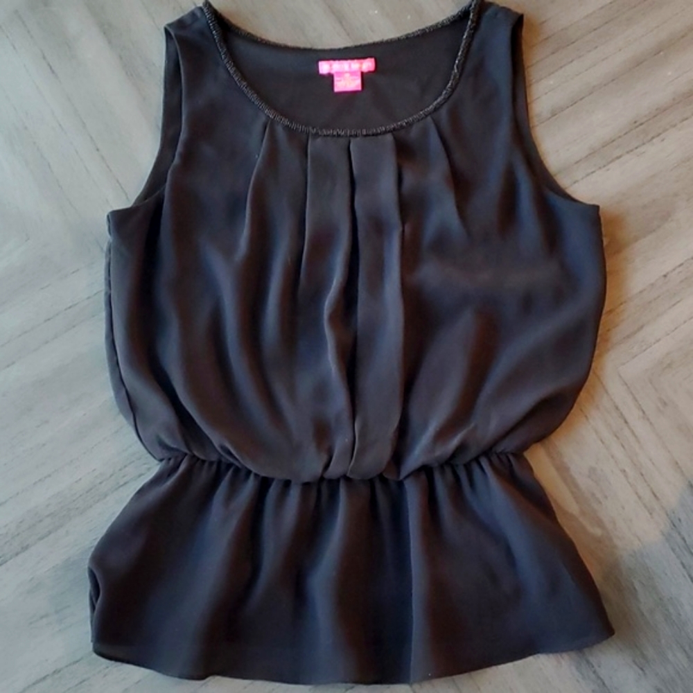 Sunny Leigh Black Sleeveless Blouse
